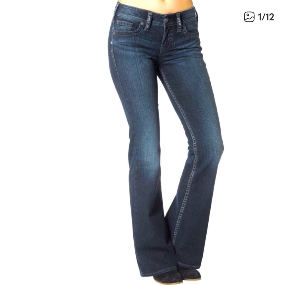 Silver Suki Mid Flare‎ Fluid Denim Wide Leg Jeans. Size 31